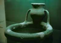 546 Vase rituel (Nimrud)