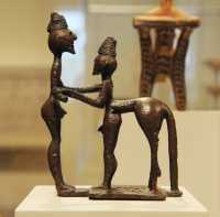 025 Combat contr un centaure - Bronze (Géométrique 8°s)