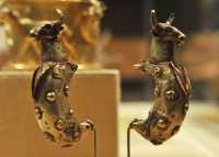 19 Boucles d'oreilles N.O. de l'Iran (Début du 1° Millénaire BC)