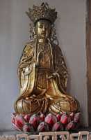 098 Lakshmî assise sur un lotus