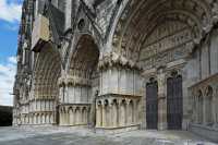 213 Cathédrale - Porches