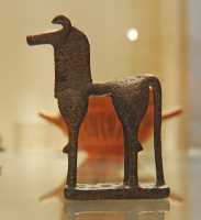 039 Jument et poulain - Bronze (Géométrique ± 750)