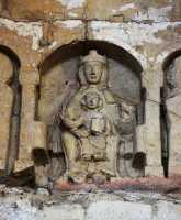 31 Linteau - 12°s. (Vierge à l'enfant)