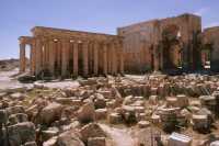 726 Triple porte et Temple