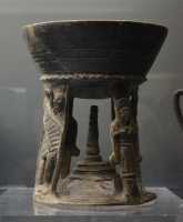 33 Céramique noire étrusque - Musée archéologique
