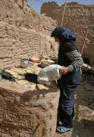 28 Meybod - Boulangère *