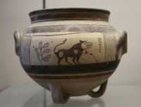 11 - Chypre - Cratère tripode ± 800