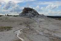 19 Lower Geyser Basin (White dome Geyser)