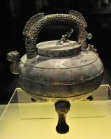 056 Vase à vin (He) - Printemps et automne (± 500) Bronze