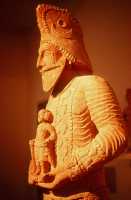 741 Statue de marbre, Sanatruq II