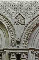 33 Nef (3° travée - Nord) Lion & oiseau fantastique (± 1150)