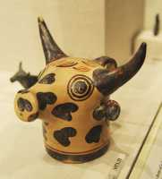 012 Petit vase à libation (Minoen ± 1425)