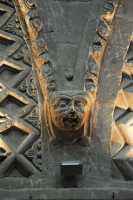 36 Nef (3° travée - Nord) Grosses moustaches