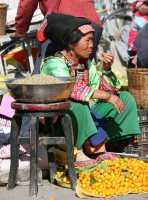 44 Marchande de fruits