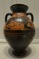 077 Amphore athénienne (± 590) Terre cuite à figures noires - Butolareccia, tombe 170