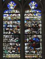 158 Une coupe est cachée dans les sacs de blé