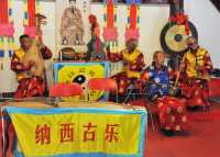 56 Musiciens heureux