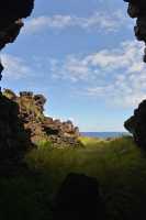 008 Ana Te Pora (Grotte ouverte sur la mer)