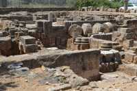 72 Propylées d'Hérode Philippe et église byzantine (zone B)