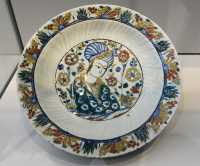 111 Céramique à décor sous glaçure (± 1600) Iran