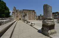 22 Synagogue de Capharnaüm - Banquette à double niveau