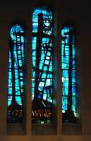 48 Transept droit - Vitrail de la Passion