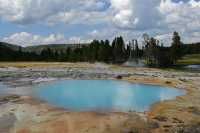 16 Biscuit Basin (Black Opal Spring)