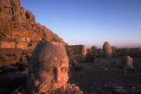 355 Nemrut Dag - Zeus-Ahuramazda