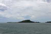 043 Puohine - Ilôt dans la baie de Faatemu