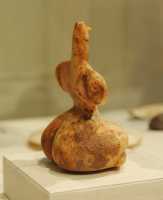 004 bis - Figurine féminine de marbre (Aegéen ± 4000)