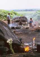 395 Finca El Baul tête colossale dans la forêt rites chamaniques