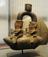 45 Bouteille - Barque gonflée - Chavin (1000-400 BC)