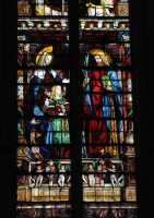34 Le jeune Celse accueilli par Nazaire (palme à la main) - au dessus, saint Sernin et saint Gimer
