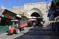 12 Tracteur à la porte de Damas
