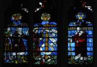 11 Un certain Amen fait dresser la croix en présence d'un certain Mardoché