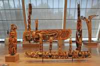 1 Sculptures funéraires - Nouvelle Irlande (± 1900)