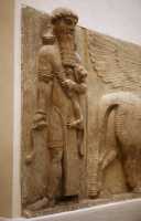 607 Korsabad, héros maîtrisant un lion (Gilgamesh)