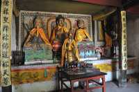 47 Divinités locales