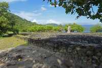 126 Marae Hauviri - Au  centre, Te-Papa-tea-o-Ruea (Le rocher blanc de l’investiture)