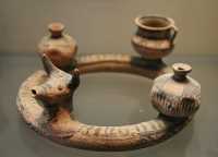 09 - Chypre - Vase annulaire ± 1000