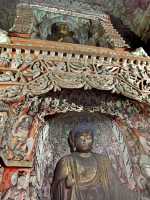 077  Gr 6 Bouddhas superposés