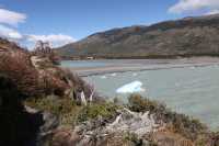 075 Lago Grey & icebergs B