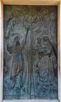 13 Eglise du Carmel (Elie & Vierge à l'enfant) Porte de bronze