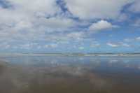 113 Plage devant Cathedral Caves