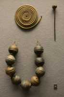 109 Spirale, épingle & collier (Bronze final ± 800)